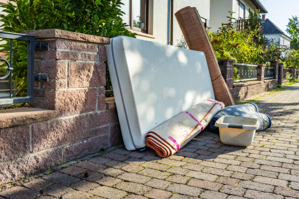 Best Yard Waste Removal  in Wellington, OH